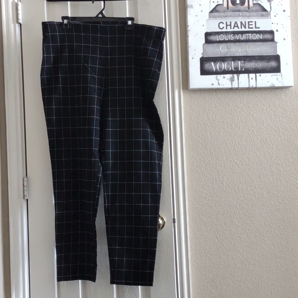 Forever21 black Window Payne Check pants Plus size